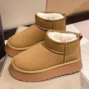 Fleece Lined Chunky Platform Mini Boots in Camel